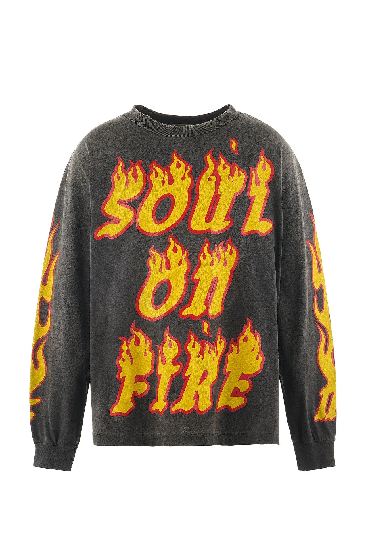 SAINT Mxxxxxx LS TEE/SOUL ON FIRE/BLK Soul flame/flame long sleeves, washed black S-XL, look for cylindrical fabrics with no side seams, don’t buy open ones anymore, boring Assute ready-made garments dyed, sprayed the whole thing with horse-hair spray, and then sprayed again to fade the color, the collar and cuffs are frayed, many places are torn, super large printing position, very difficult to print, complete accessories, with little angel anti-counterfeiting label